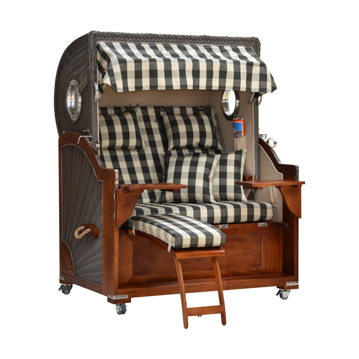 Strandkorb kariert leicht seitliche Ansicht ausgezogene Beinstütze.