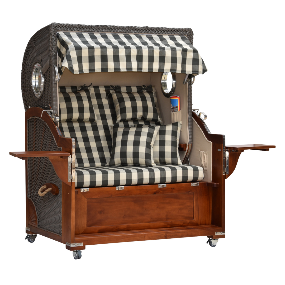 Strandkorb kariert leicht seitliche Ansicht ausgeklappte Tische.